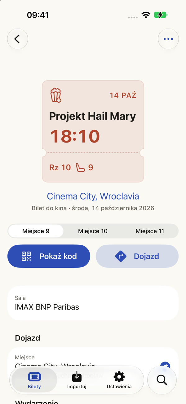 Szczegóły grupy Cinema City: odcinek biletu, przełącznik miejsc i przyciski Pokaż kod oraz Dojazd.