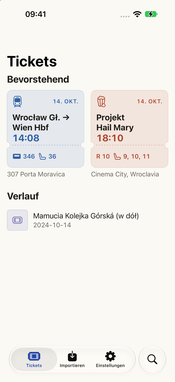 Entrisa-Bibliothek mit einem Bahnticket und einer gemeinsamen Vorstellung bei Cinema City.